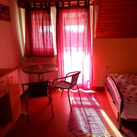 Szeplak Guest house *